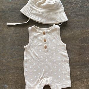 Matching baby gap summer set